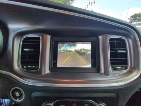 Used 2021 Dodge Charger SXT w/ Leather Interior Group image 18