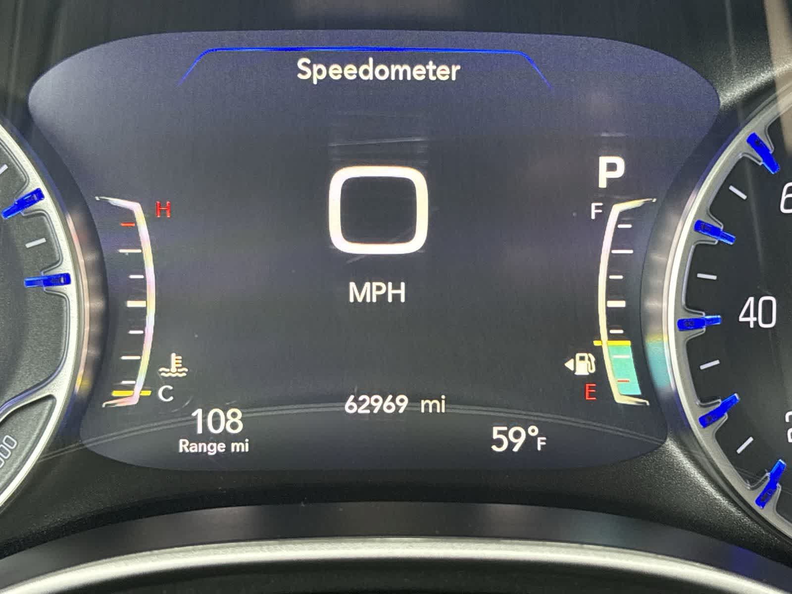 Used 2023 Chrysler Pacifica Touring-L FWD image 16