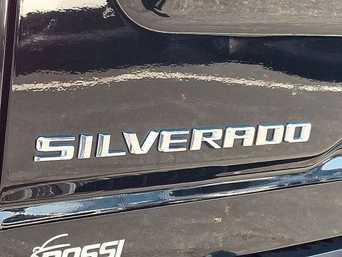 Certified 2024 Chevrolet Silverado 2500 LTZ w/ LTZ Premium Package image 31