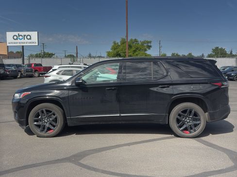 Used 2020 Chevrolet Traverse Premier w/ Redline Edition AWD/4WD image 4