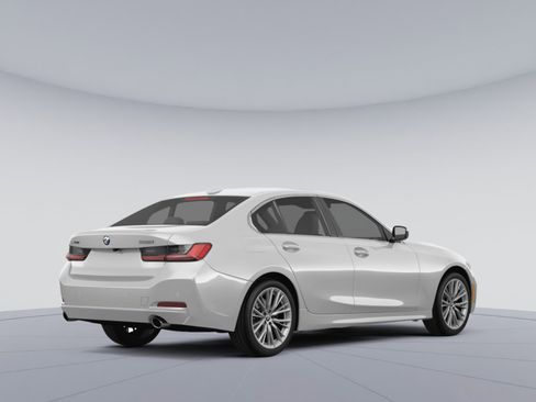 Used 2022 BMW 330i xDrive Sedan w/ Driving Assistance Package AWD/4WD image 3