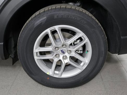 New 2026 Ford Explorer Active w/ Active Comfort Package image 9