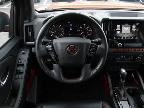 Certified 2025 Nissan Frontier PRO-4X w/ Pro Premium Package AWD/4WD image 16