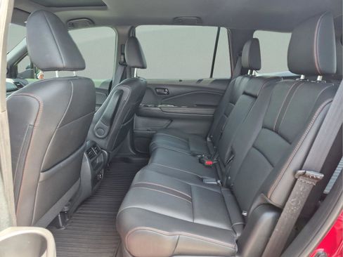 Certified 2023 Honda Passport TrailSport image 17