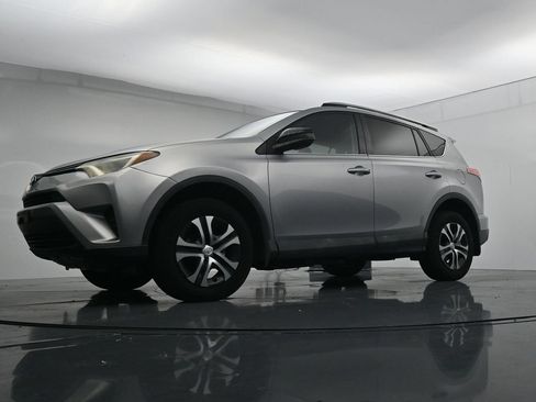Used 2016 Toyota RAV4 LE AWD/4WD image 35