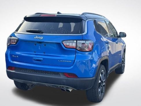 Certified 2022 Jeep Compass Limited image 6