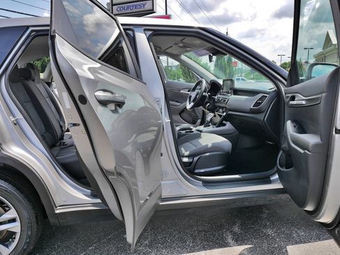 Used 2023 Kia Seltos LX AWD/4WD image 10