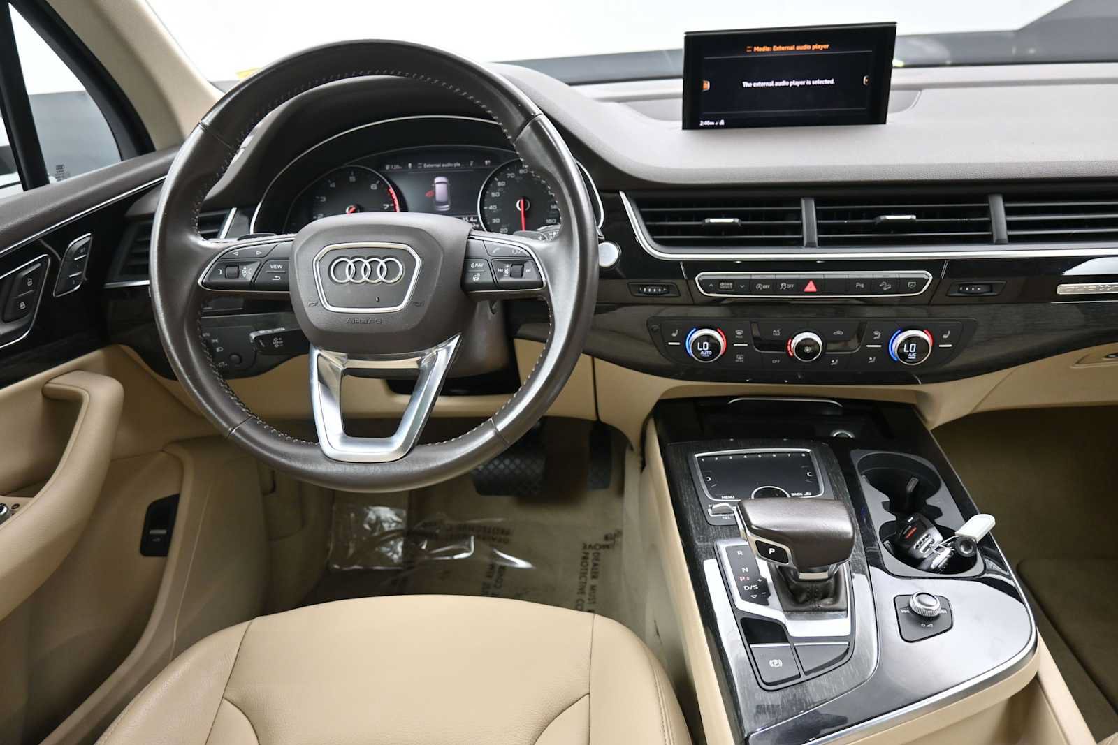 Used 2019 Audi Q7 3.0T Premium w/ Convenience Package AWD/4WD image 20