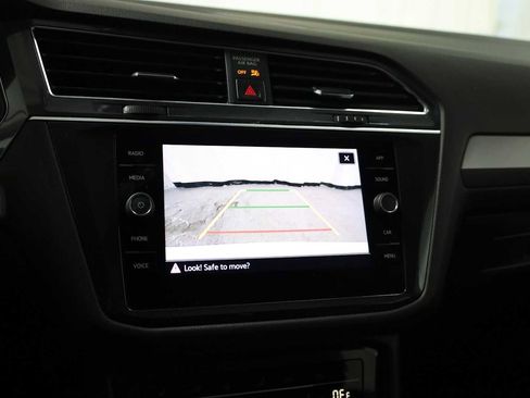 Used 2022 Volkswagen Tiguan SE image 30