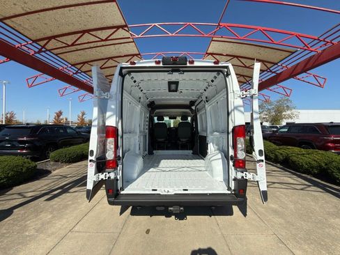 New 2026 RAM ProMaster 1500 w/ Convenience Group FWD image 23