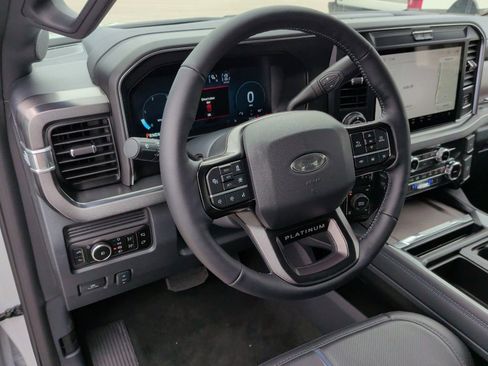 New 2026 Ford F250 Platinum AWD/4WD image 15