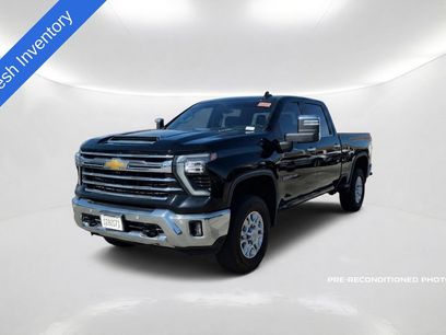 Used 2025 Chevrolet Silverado 2500 LTZ w/ LTZ Premium Package