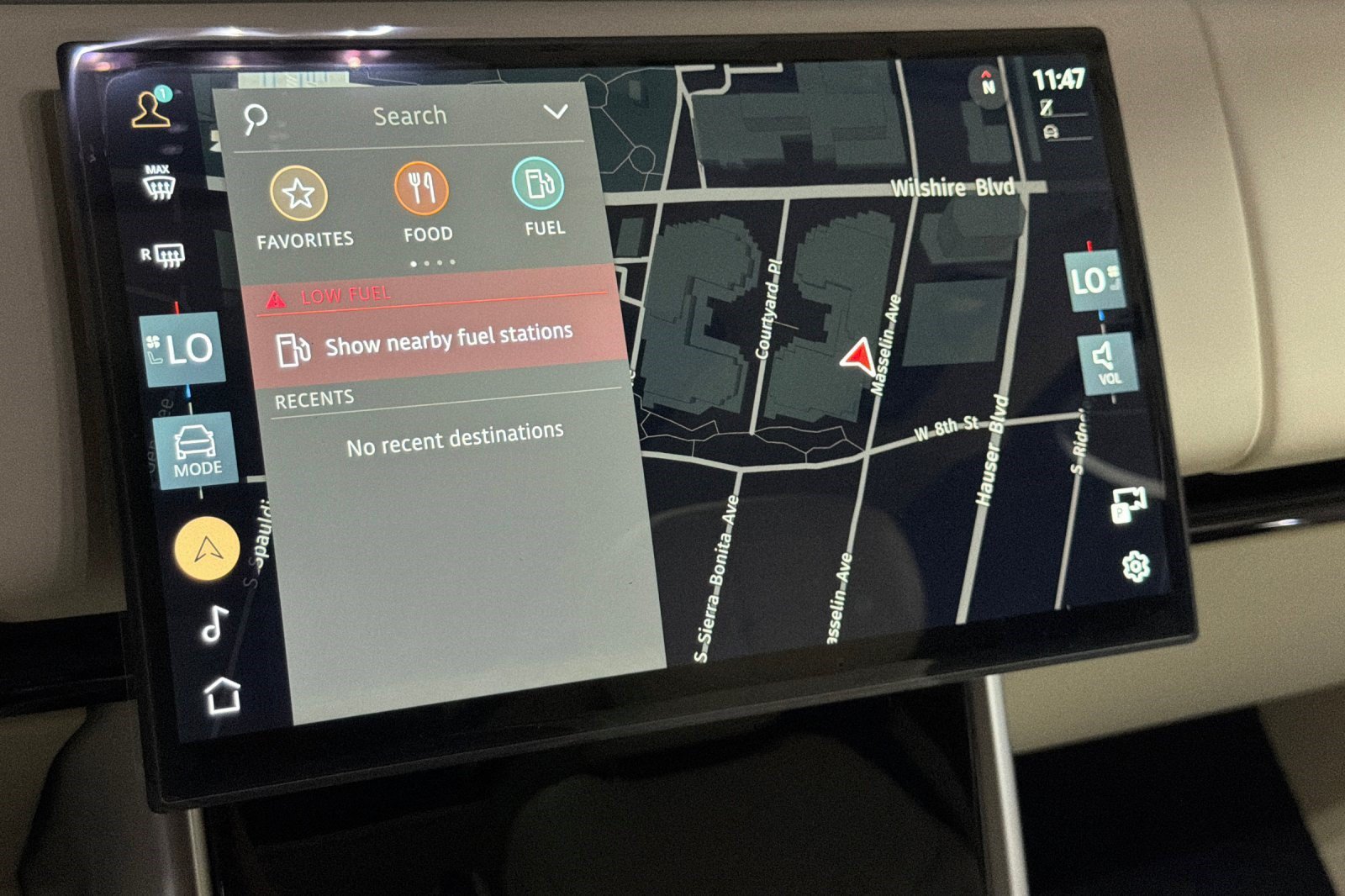 New 2026 Land Rover Range Rover SE AWD/4WD image 17