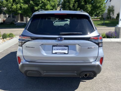 Certified 2025 Subaru Forester Touring AWD/4WD image 5