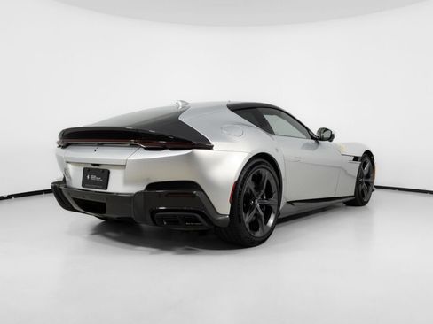 Used 2025 Ferrari 12Cilindri RWD image 2
