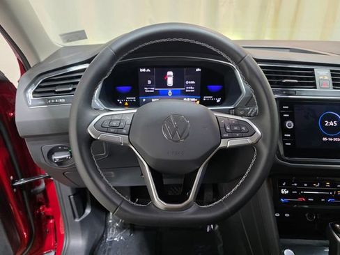 Certified 2023 Volkswagen Tiguan SE AWD/4WD image 15