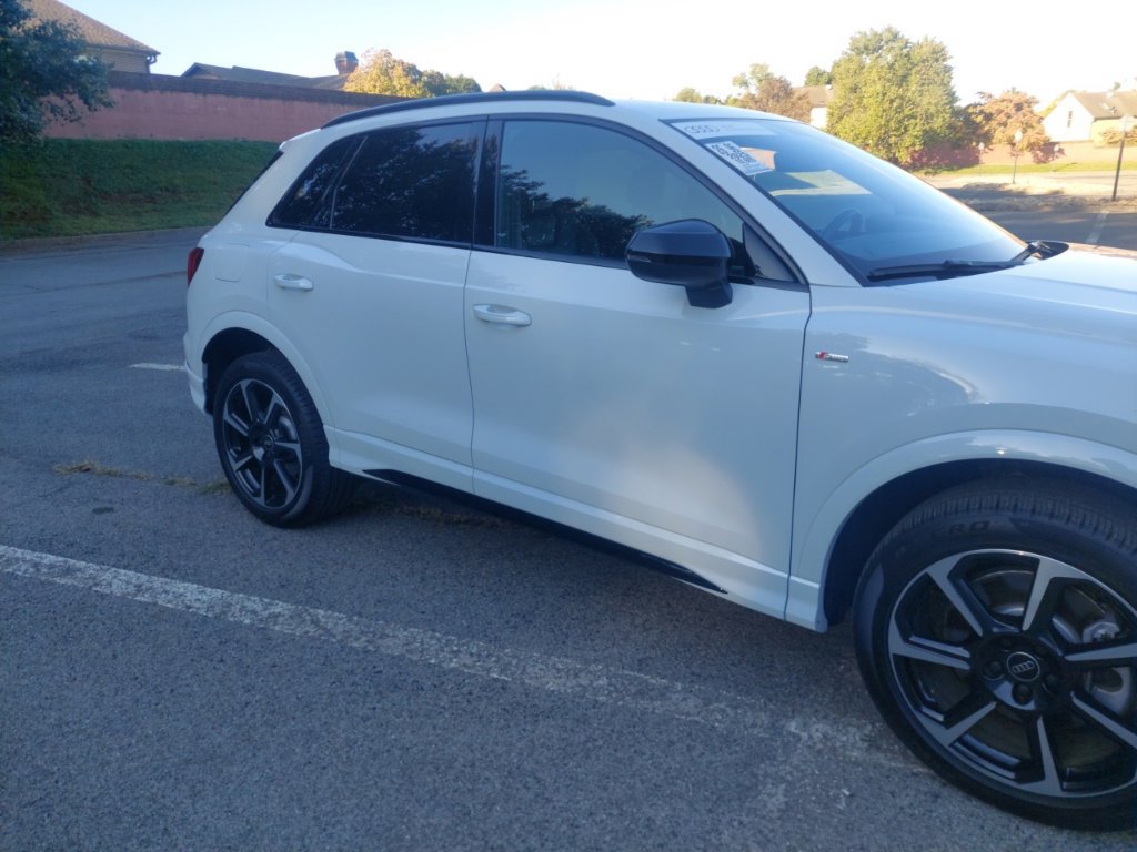 Used 2025 Audi Q3 2.0T Premium Plus w/ Premium Plus Package AWD/4WD image 8