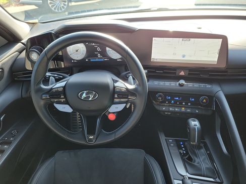 Used 2022 Hyundai Elantra N FWD image 15