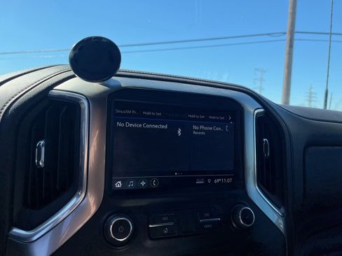 Used 2023 Chevrolet Silverado 2500 LT image 7