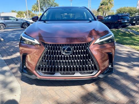 Used 2025 Lexus NX 350 AWD w/ Luxury Package image 9