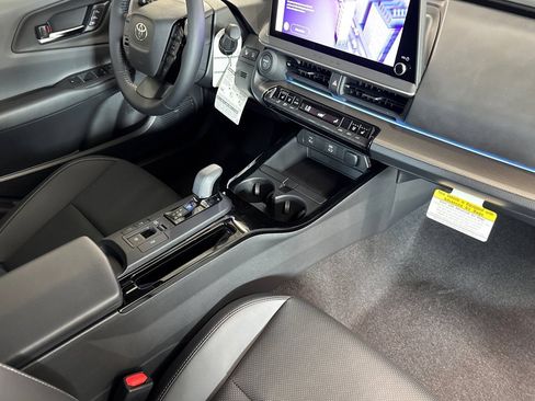 New 2026 Toyota Prius Limited FWD image 19