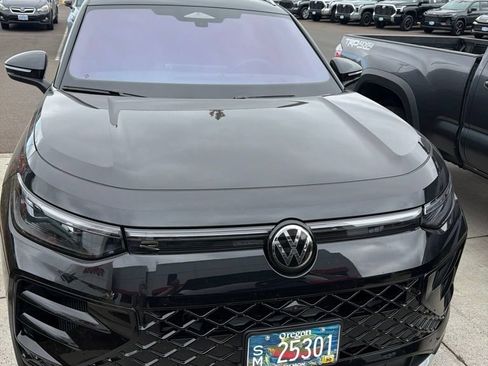 Used 2026 Volkswagen Tiguan SEL R-Line AWD/4WD image 1