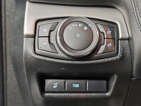 Used 2017 Ford Explorer Platinum AWD/4WD image 29