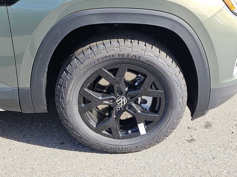 New 2026 Volkswagen Atlas Peak Edition AWD/4WD image 3