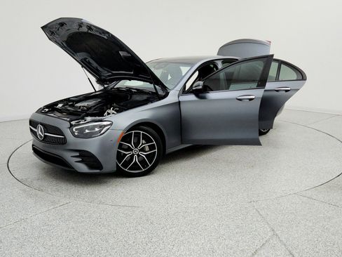 Used 2022 Mercedes-Benz E 350 Sedan image 9