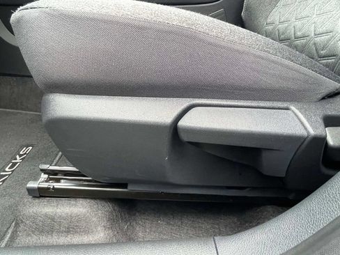 Used 2026 Nissan Kicks SV FWD image 14