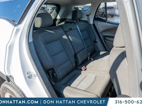 Used 2024 GMC Terrain SLE image 24