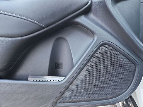 Used 2025 Subaru Outback Premium image 17