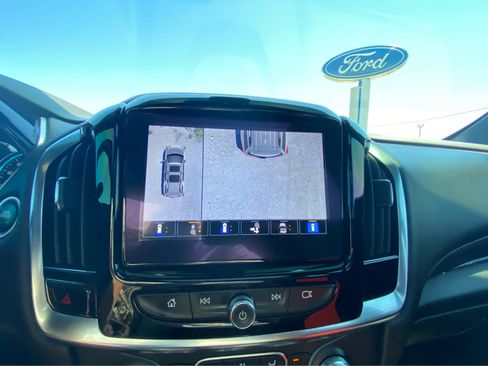 Used 2023 Chevrolet Traverse RS AWD/4WD image 34