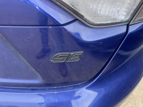 Used 2022 Toyota Corolla SE image 11