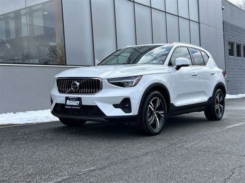 Certified 2023 Volvo XC40 B5 Plus w/ Driver Assist Package image 1