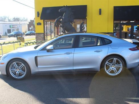 Used 2018 Porsche Panamera 4 AWD/4WD image 24