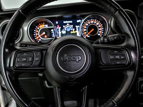 Used 2022 Jeep Wrangler Unlimited Sport AWD/4WD image 16