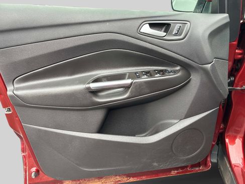 Used 2016 Ford Escape SE AWD/4WD image 19