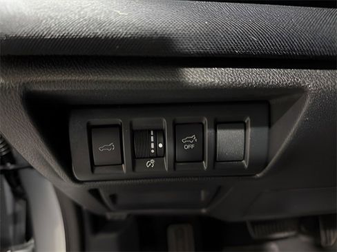 Used 2020 Subaru Outback Premium image 15