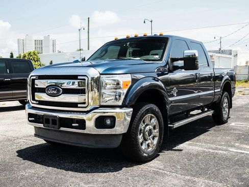 Used 2014 Ford F250 Lariat w/ Chrome Package AWD/4WD image 2