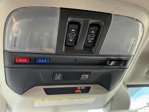 Used 2019 Subaru Crosstrek 2.0i Limited w/ Moonroof Package image 23