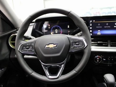 New 2026 Chevrolet Trax LT w/ Driver Confidence Package FWD image 4