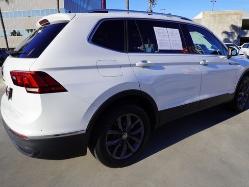 Used 2023 Volkswagen Tiguan SE image 7