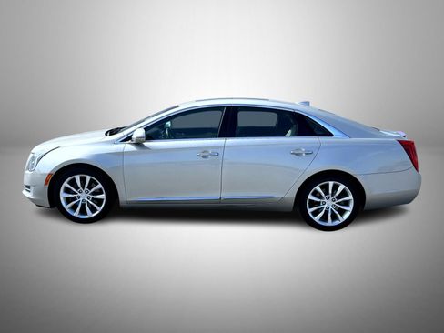 Used 2016 Cadillac XTS Luxury w/ Driver Awareness Package AWD/4WD image 8