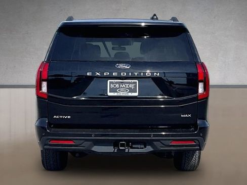 Certified 2025 Ford Expedition Max Active RWD image 4