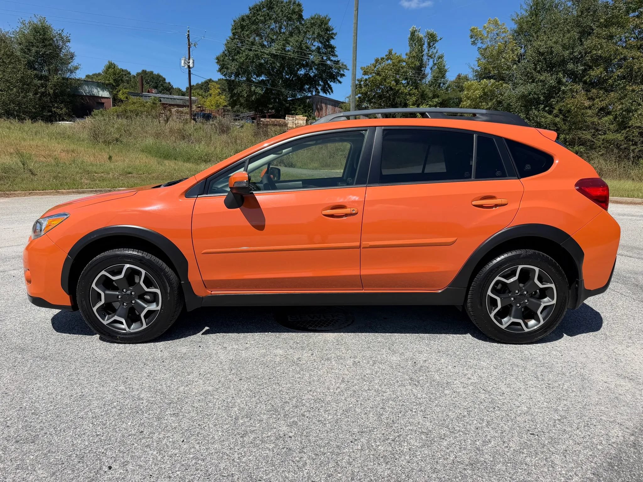 Used 2015 Subaru Crosstrek 2.0i Limited AWD/4WD image 2