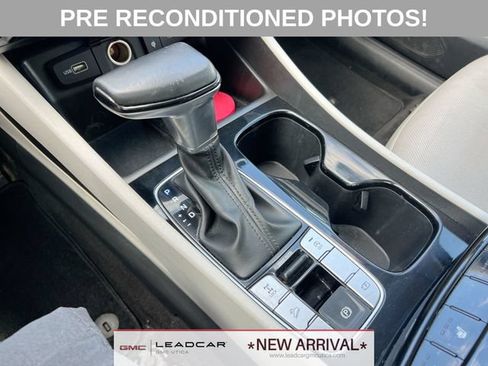 Used 2022 Hyundai Tucson SEL w/ Convenience + Premium Package AWD/4WD image 16