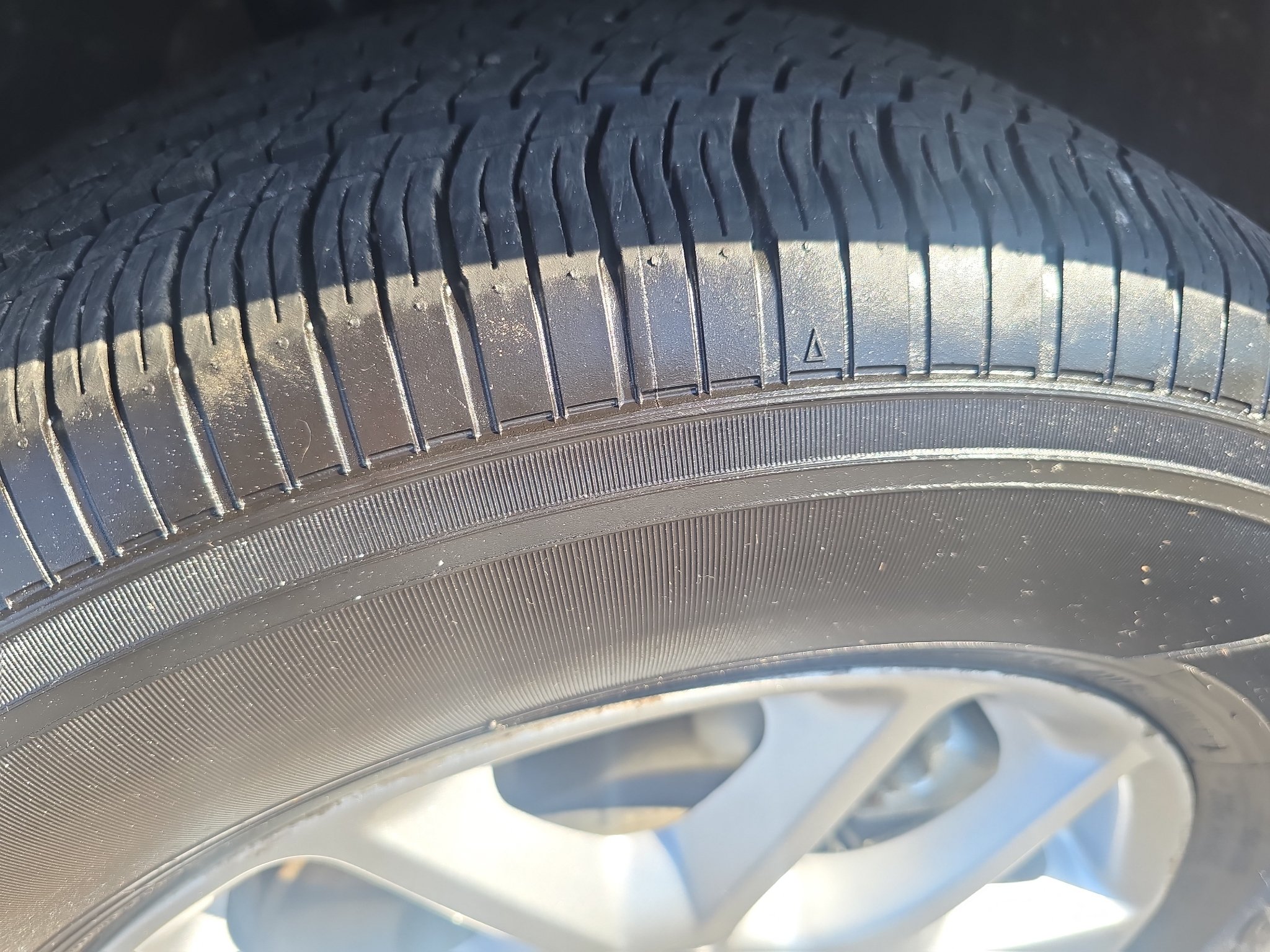 Used 2023 Chrysler Voyager LX FWD image 38