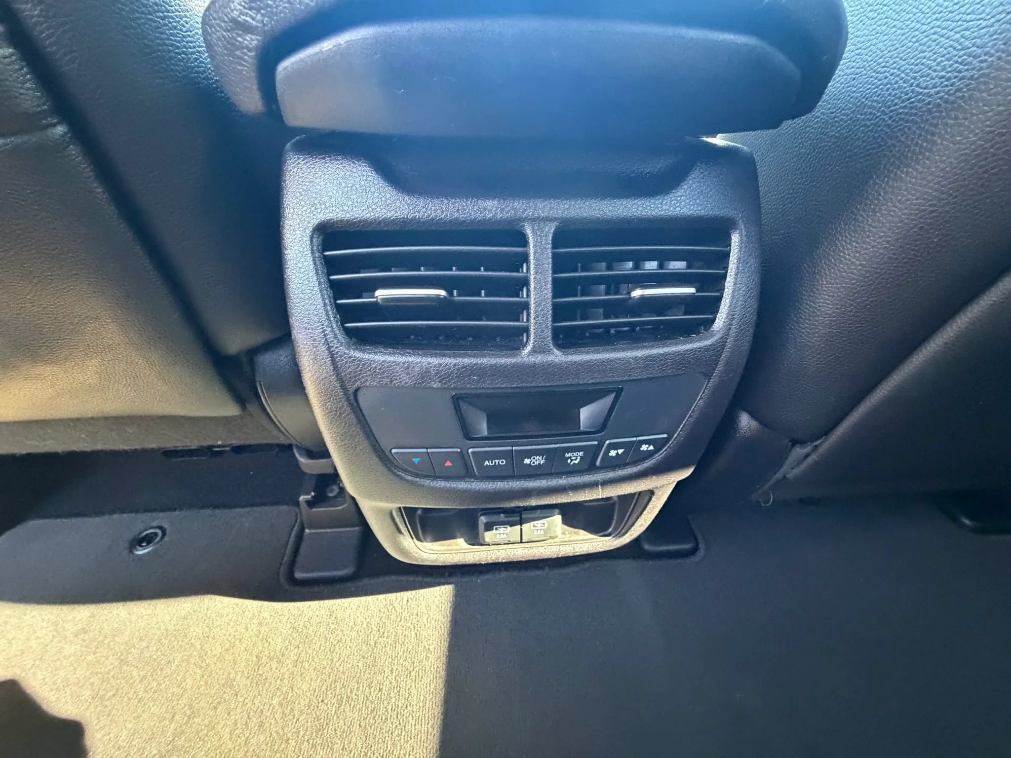 Used 2020 Acura MDX SH-AWD image 23