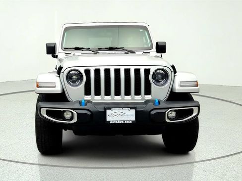 Used 2023 Jeep Wrangler Unlimited Sahara w/ Cold Weather Group AWD/4WD image 2